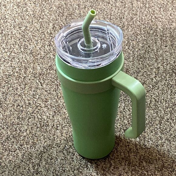 Green Insulated Tumbler with Handle - Picture 4 of 9